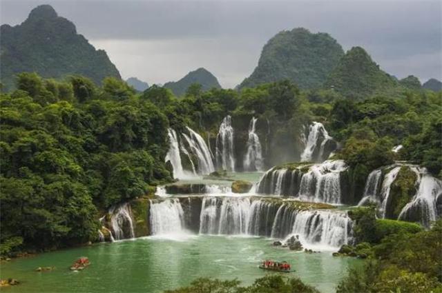 山东鲁西南医院院长宣布绝食以减少欠薪愧疚，院方称属实，当地卫健局回应